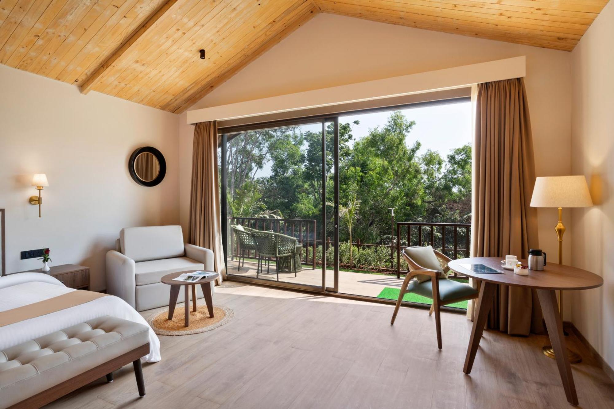 Отель Stone Wood Premier Gokarna Гокарна Экстерьер фото